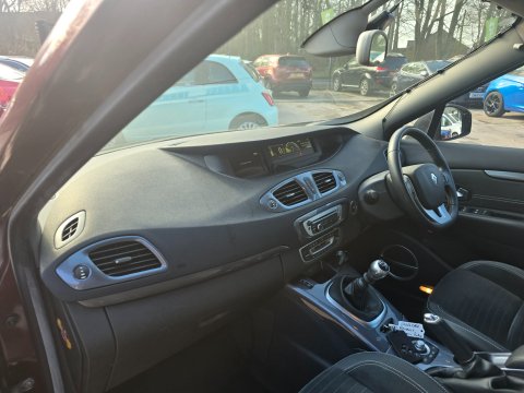 Renault Scenic XMOD DYNAMIQUETT BOSEPLUS ENERGY DCI S/S 9