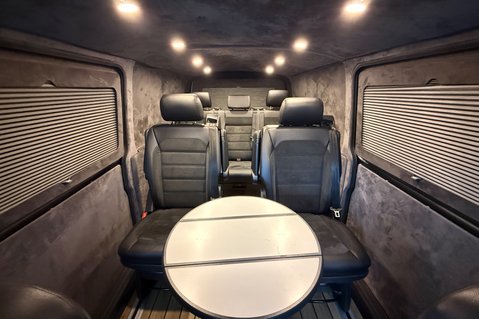 Volkswagen Transporter T32 TDI KOMBI HIGHLINE BMT LWB  -NO VAT -LUXURY CARAVELLE CONVERSION - 32