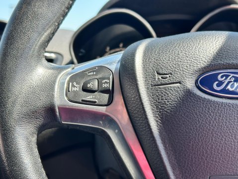 Ford Fiesta TITANIUM 17