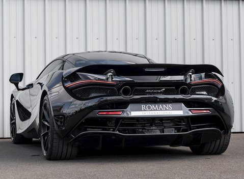 McLaren 720S Peformance 3