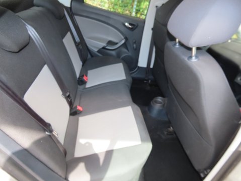 SEAT Ibiza SE 8