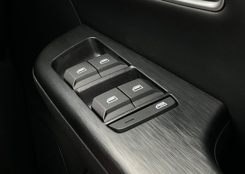 MG ZS 1.5 HYBRID+ TROPHY 20