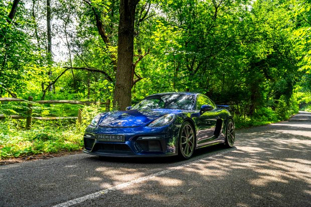 Porsche Cayman GT4 NOW SOLD. SIMILAR REQUIRED. PLEASE CALL 01903 254800. 1