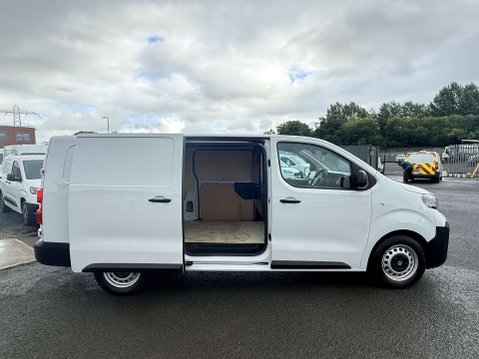 Vauxhall Vivaro 1.5 Vivaro F2900 Prime S/S 5dr 7