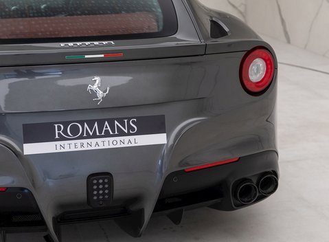 Ferrari F12 Berlinetta 23