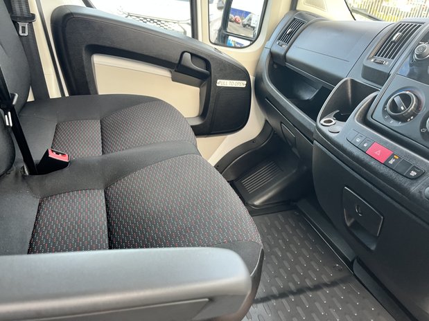 Peugeot Boxer PEUGEOT BOXER 440 L4H2 BLUE 17 SEATER MINIBUS 11