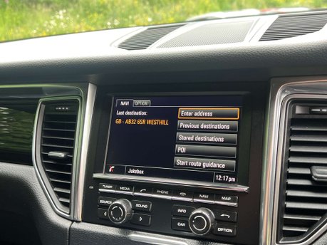 Porsche Macan 3.0 Macan S Semi-Auto 4WD 5dr 29