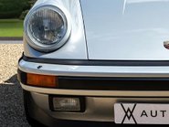 Porsche 911 CARRERA 3.2 CONVERTIBLE 17
