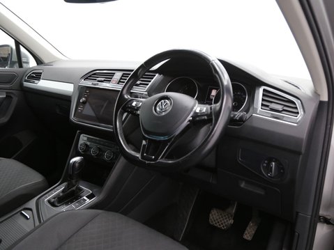 Volkswagen Tiguan 1.5 TSI EVO Match DSG Euro 6 (s/s) 5dr 21