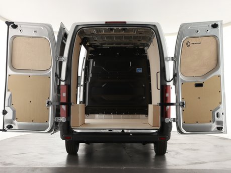 Renault Master MM35 Blue dCi 150 Advance Medium Roof Van MY26 2