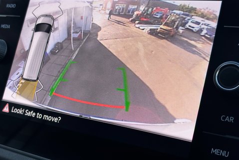 Volkswagen Crafter CR35 177 ps Tdi L2 H2 Trendline DSG Panel Van 20