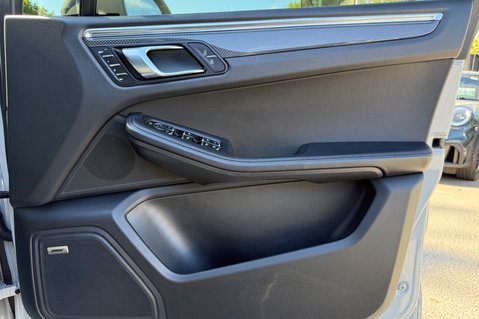 Porsche Macan GTS PDK - PAN ROOF -BOSE -360 CAMS -MEMORY PK - CRAYON 40