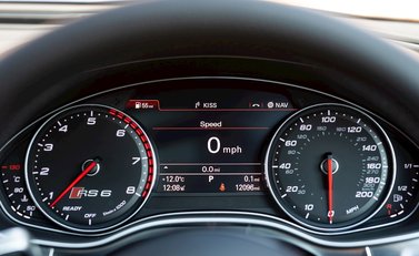 Audi RS6 Avant Performance 18