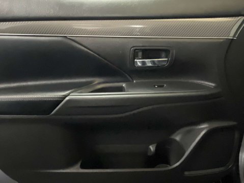 Mitsubishi Outlander 2.0 Outlander Exceed CVT 4WD 5dr 49