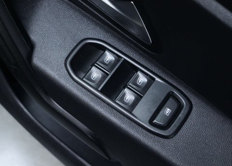 Dacia Duster 1.3 Duster Comfort TCe 4x2 Auto 5dr 36