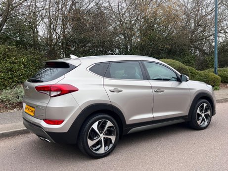 Hyundai TUCSON 2.0 CRDi Premium Auto 4WD Euro 6 5dr 58