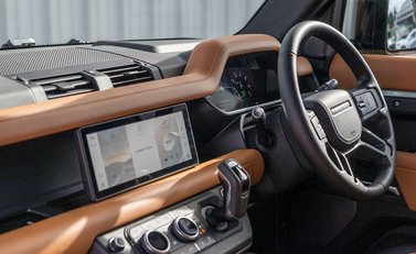 Land Rover Defender 110 X P400 17