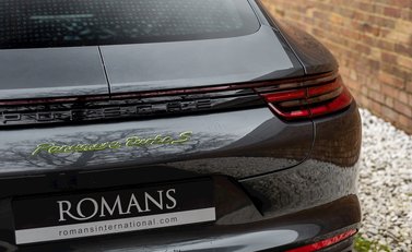 Porsche Panamera Turbo S E-Hybrid 26