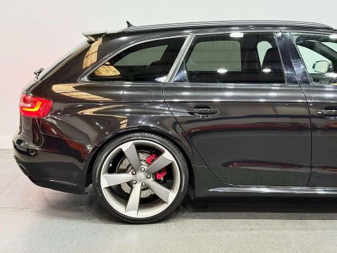 Audi RS4 4.2 FSI V8 Estate 5dr Petrol S Tronic quattro Euro 5 (450 ps) 16