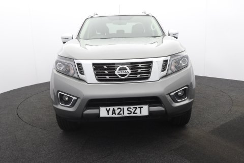 Nissan Navara Double Cab 2.3 dCi Tekna Pickup 4WD Euro 6 41