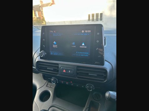 Peugeot Partner 1.5 BlueHDi 1000 Professional Premium + Standard Panel Van 5dr Diesel Manua 25