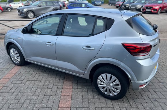 Dacia Sandero COMFORT 1.0 TCE AUTOMATIC 5 DOOR 10