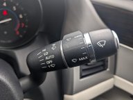 Jaguar XF PORTFOLIO 23