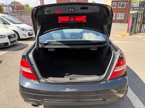 Mercedes-Benz C Class 2.1 C250 AMG Sport Edition Premium+CDi Auto 2dr 32