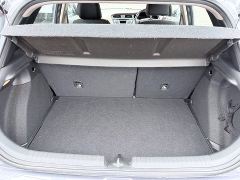 Hyundai i20 GDI SE 12
