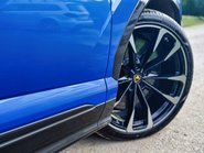 Lamborghini Urus V8 6