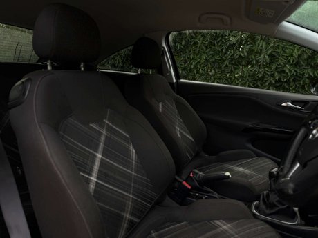 Vauxhall Corsa 1.4 Corsa Limited Edition S/S 3dr 21