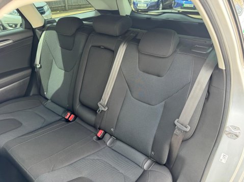 Ford Mondeo 2.0 TDCi Titanium Powershift Euro 6 (s/s) 5dr 43