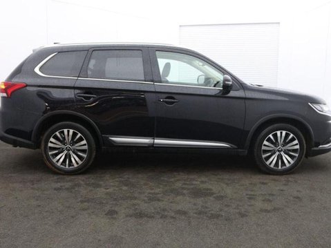 Mitsubishi Outlander EXCEED 4