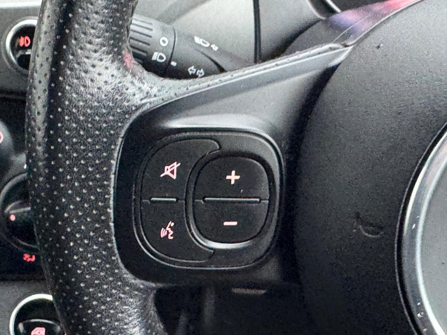2018 Abarth 595 — image 22