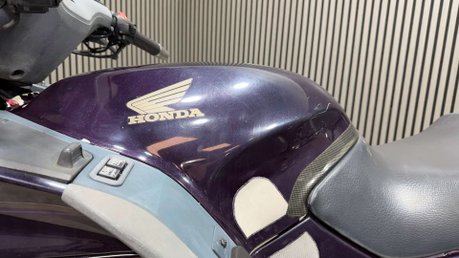 Honda ST 1995 50K RUNNING TOURER PROJECT BIKE 1100CC CLASSIC 23