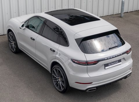 Porsche Cayenne V6 9