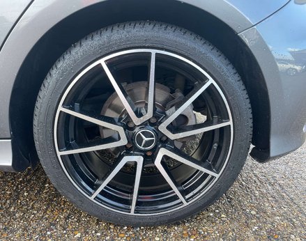 Mercedes-Benz A Class 1.8 A200 BlueEfficiency AMG Sport CDi Auto 5dr 16