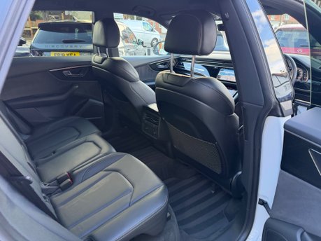Audi Q8 TDI QUATTRO BLACK EDITION 38