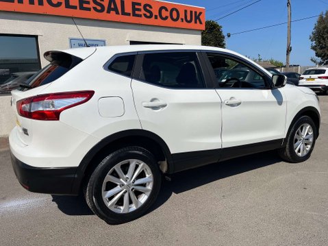 Nissan Qashqai 1.6 Qashqai Acenta Premium dCi 5dr 14