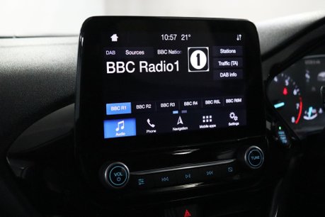 Ford Fiesta TITANIUM 32