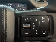 Land Rover Defender V8 59