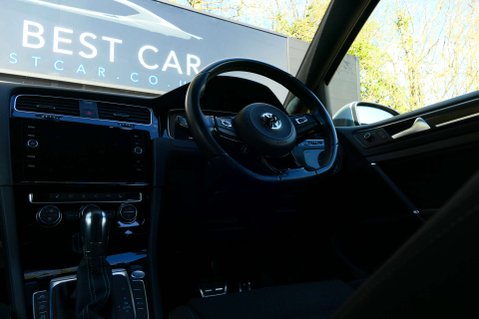 Volkswagen Golf 2.0 Golf R TSi 4Motion Semi-Auto 4WD 5dr 21