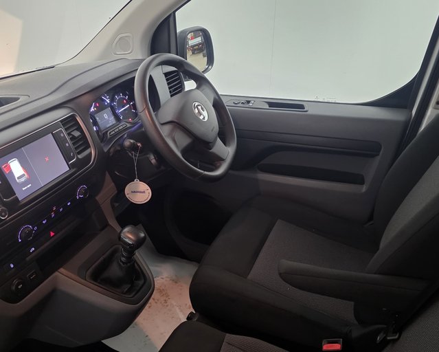Vauxhall Vivaro Vauxhall Vivaro L2 Diesel 2900 1.5d 100ps Dynamic H1 Van