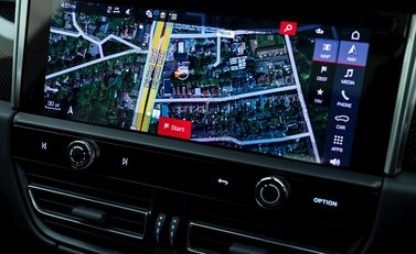 Porsche Macan GTS 19