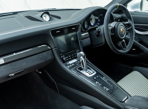 Porsche 911 GT3 RS Weissach (991.2) 17