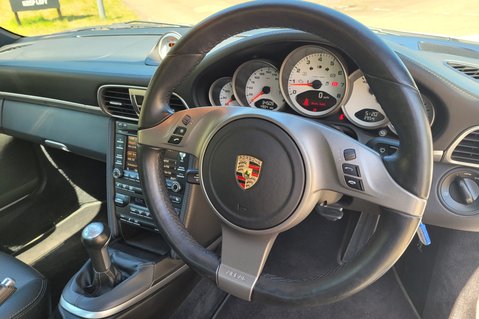 Porsche 911 CARRERA 2S 35