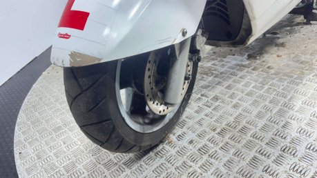 Yamaha Majesty YP 1999 21K SPARES OR REPAIR LEARNER 125CC PROJECT BIKE SCOOTER 23