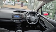 Toyota Yaris 1.5 VVT-i Icon Hatchback 5dr Petrol CVT Euro 6 (111 ps) 47