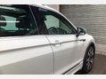 Volkswagen Tiguan 2.0 TDI R-Line Tech DSG 4Motion Euro 6 (s/s) 5dr 77