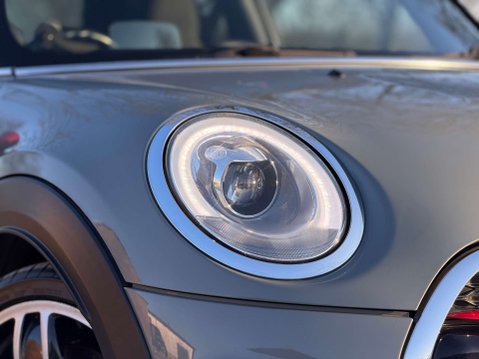 Mini Hatch 2.0 John Cooper Works 3dr 27